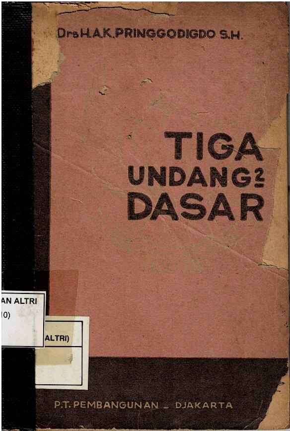 Tiga Undang - Undang Dasar